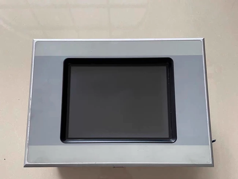 Eaton HMI Touchscreen XV-442-57CQB-1-13-1 Operator Interface 1 Eaton HMI Touchscreen XV-442-57CQB-1-13-1 Operator Interface