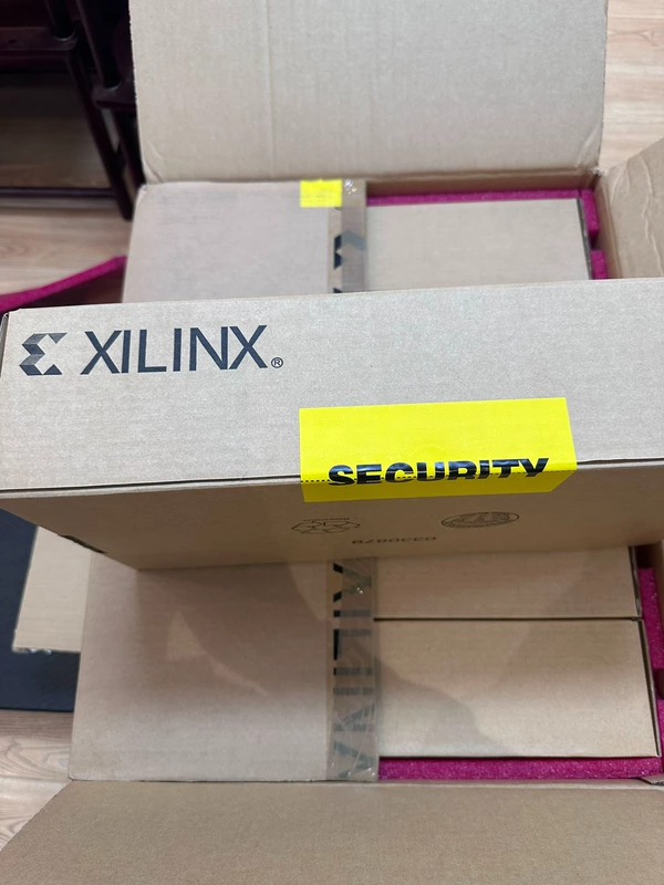 Xilinx A-U250-P64G-PQ-190002 FPGA Acceleration Card 2 Xilinx A-U250-P64G-PQ-190002 FPGA Acceleration Card - Image 2
