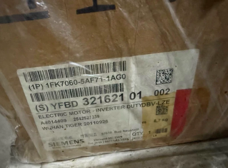 SIEMENS 1FK7060-5AF71-1AG1 Servo Motor | Industrial Automation 1 SIEMENS 1FK7060-5AF71-1AG1 Servo Motor | Industrial Automation