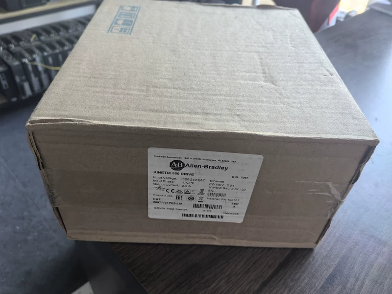 Allen-Bradley 2097-V31PR0-LM Servo Drive | Kinetix 301 1 Allen-Bradley 2097-V31PR0-LM Servo Drive | Kinetix 301