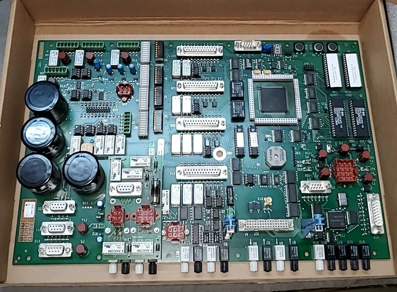 High-Vacuum System Control ZEISS 348224-9113-1302 for Lab Use