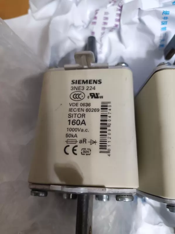 Siemens 3NE3224 Fuse - High-Quality Protection Device 1 Siemens 3NE3224 Fuse - High-Quality Protection Device