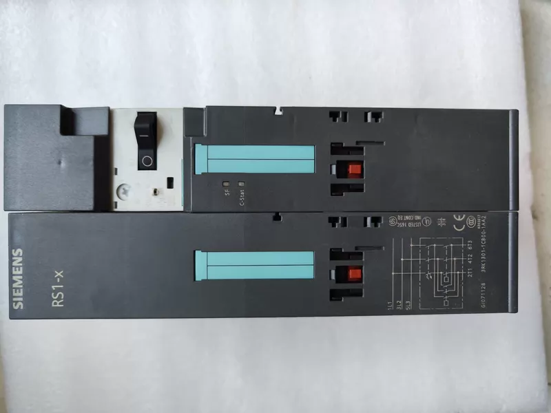 SIEMENS 3RK1301-1CB00-1AA2 Safety Relay 59 chars 1 SIEMENS 3RK1301-1CB00-1AA2 Safety Relay 59 chars