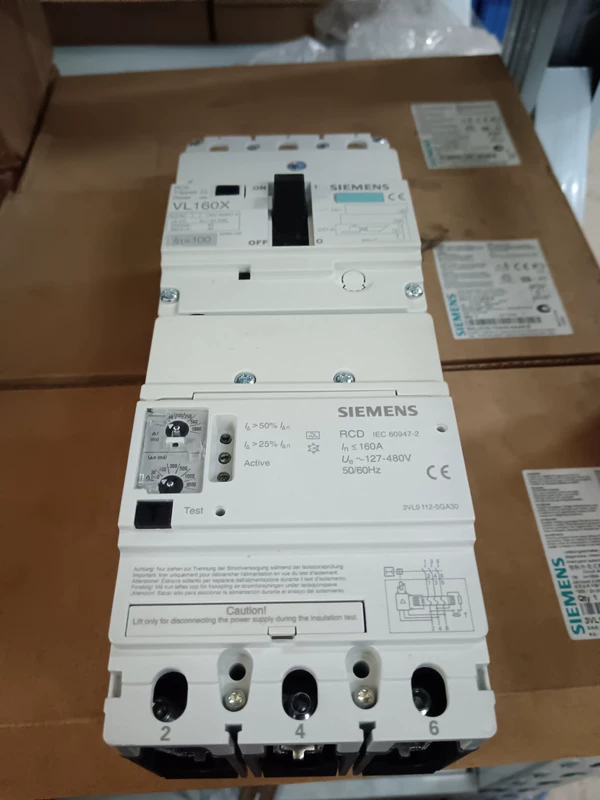 Industrial Protection SIEMENS 3VL1710-1DA33-0AA0-Z MCCB