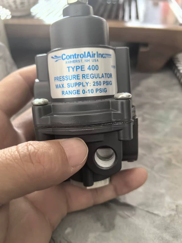 Industrial Pneumatic Regulator ControlAir 400 for Air Systems 1 Industrial Pneumatic Regulator ControlAir 400 for Air Systems