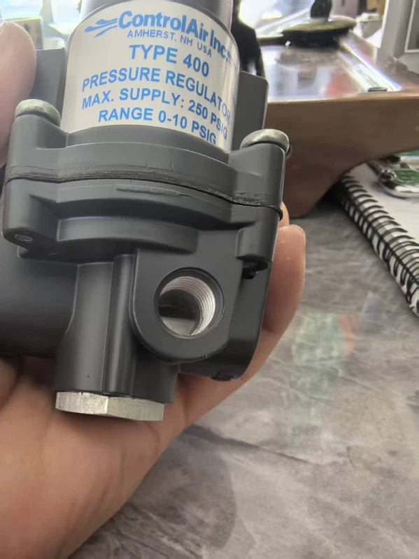 Industrial Pneumatic Regulator ControlAir 400 for Air Systems 3 Industrial Pneumatic Regulator ControlAir 400 for Air Systems - Image 3