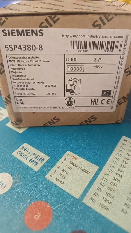 Siemens 5SP4 MCB 5SP4380-9 Miniature Circuit Breaker 1 Siemens 5SP4 MCB 5SP4380-9 Miniature Circuit Breaker