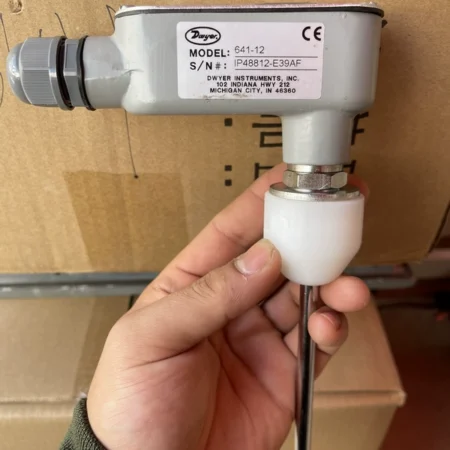 Air Velocity Monitoring Dwyer 641-12 IP48812-E39AF Sensor
