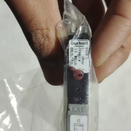 Burkert 6525C Solenoid Valve - High Performance Fluid Control