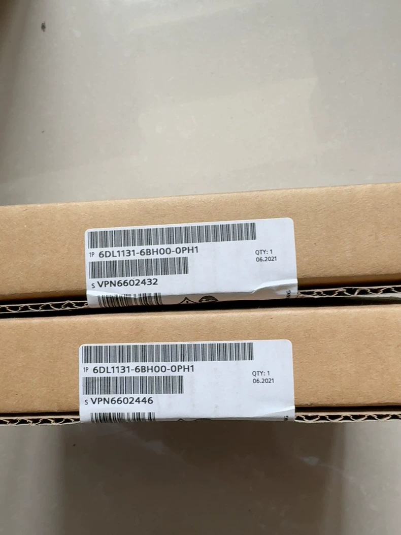 SIEMENS ET 200SP Module 6DL1131-6BH00-0PH2 I/O 1 SIEMENS ET 200SP Module 6DL1131-6BH00-0PH2 I/O