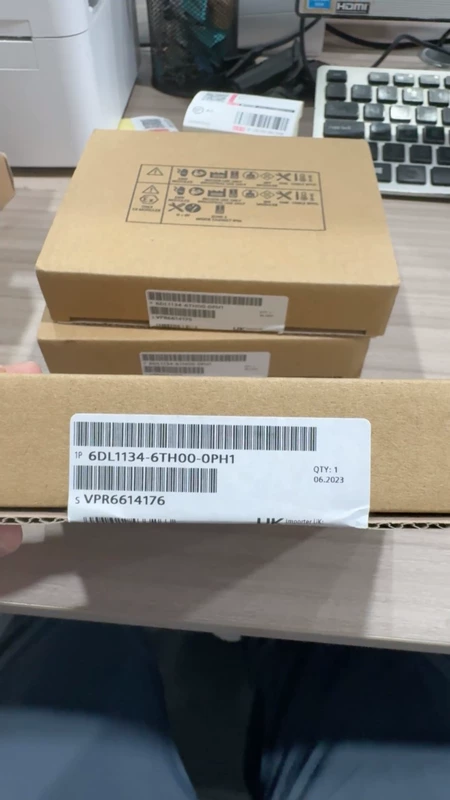 Siemens 6DL1134-6TH00-0PH1 IO Module ET 201SP 1 Siemens 6DL1134-6TH00-0PH1 IO Module ET 201SP