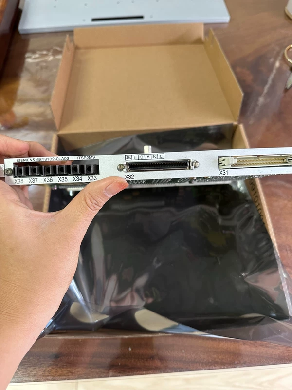 Industrial Drive System SIEMENS 6SY8102-0LA03 Automation