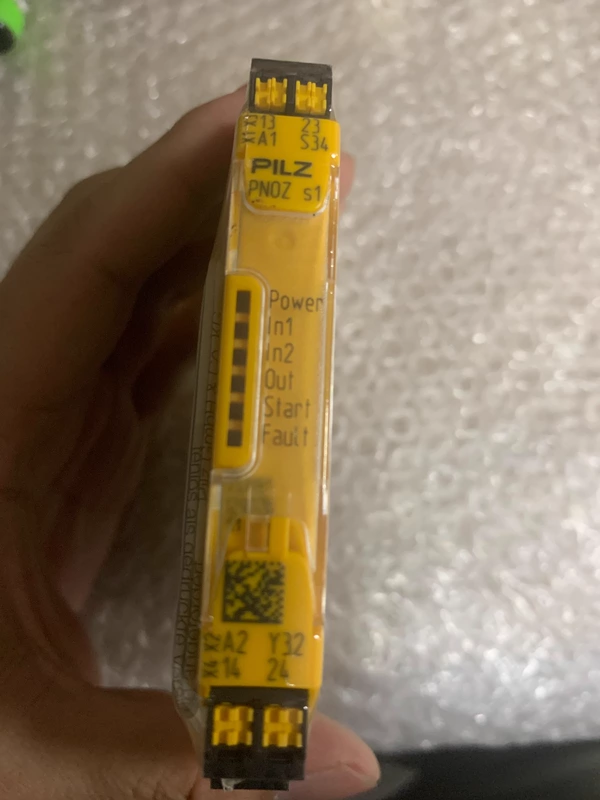 pilz MODULE 751101 High-Performance Industrial Component 1 pilz MODULE 751101 High-Performance Industrial Component