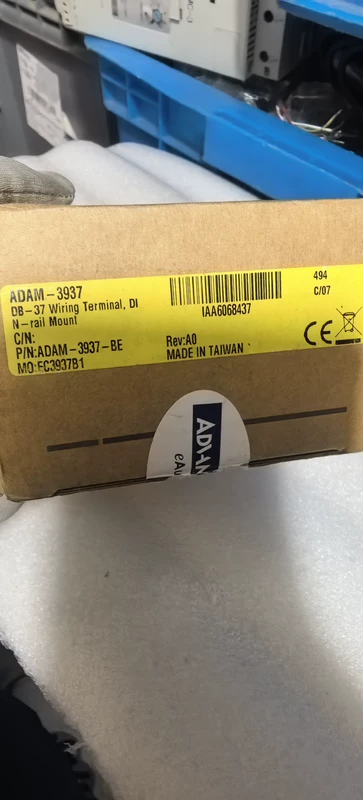 ADVANTECH ADAM-3937 Model: Industrial Digital I/O Card
