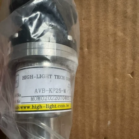 HTC Vacuum Manual Angle Valve AVB-KF25-M - Industrial Grade