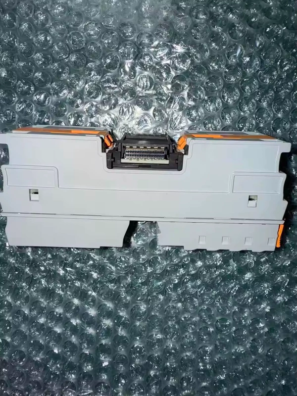 32-Channel Output Module Phoenix Contact AXL F DO32/1 1F 2688051 2 32-Channel Output Module Phoenix Contact AXL F DO32/1 1F 2688051 - Image 2
