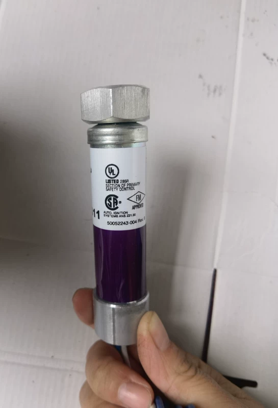 Industrial Burner Flame Detection Honeywell C7027A1049 UV Sensor 1 Industrial Burner Flame Detection Honeywell C7027A1049 UV Sensor