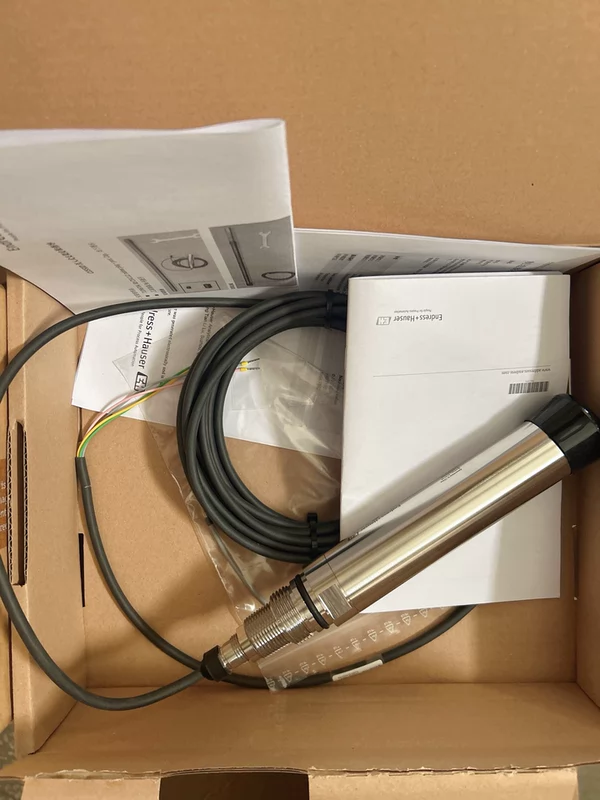 Water Treatment Endress+Hauser CUS51D-1009/0 CUS51D-AAD1A3 Sensor 1 Water Treatment Endress+Hauser CUS51D-1009/0 CUS51D-AAD1A3 Sensor