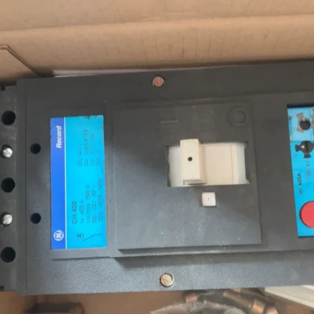 Industrial Circuit Breaker GE DH400 - Reliable Electrical Safety