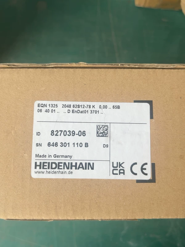 High-Resolution Encoder Heidenhain EQN1325 827039-06 for Industrial Automation 1 High-Resolution Encoder Heidenhain EQN1325 827039-06 for Industrial Automation