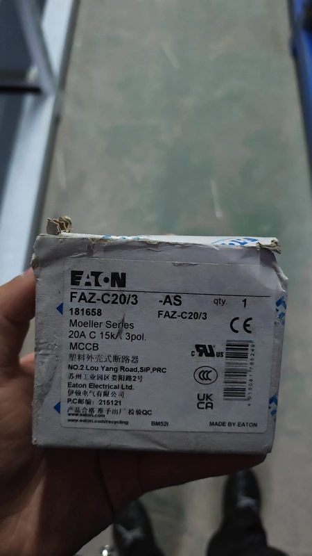 Miniature Circuit Breaker EATON FAZ-C20/3-AS 3-Pole 1 Miniature Circuit Breaker EATON FAZ-C20/3-AS 3-Pole