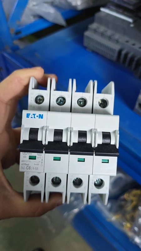 Miniature Circuit Breaker EATON FAZ-C6/4-NA - 6A C-Curve 2 Miniature Circuit Breaker EATON FAZ-C6/4-NA - 6A C-Curve - Image 2