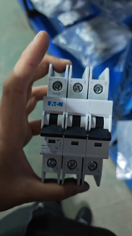 Miniature Circuit Breaker EATON FAZ-D30/3-RT 182104 30A 2 Miniature Circuit Breaker EATON FAZ-D30/3-RT 182104 30A - Image 2