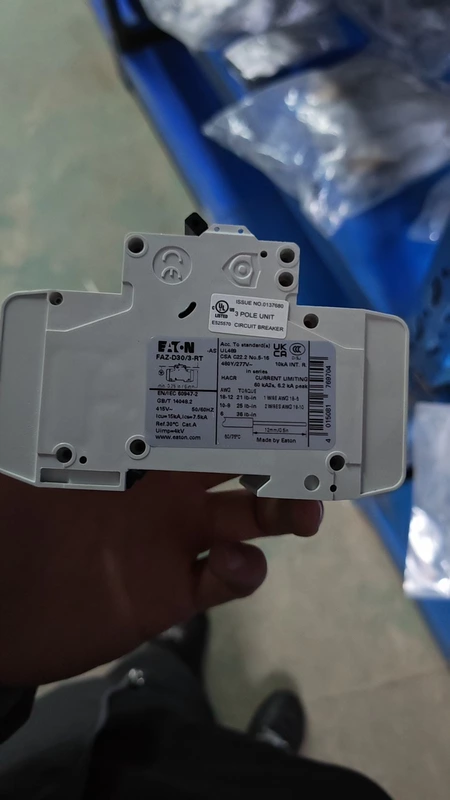 Miniature Circuit Breaker EATON FAZ-D30/3-RT 182104 30A 3 Miniature Circuit Breaker EATON FAZ-D30/3-RT 182104 30A - Image 3
