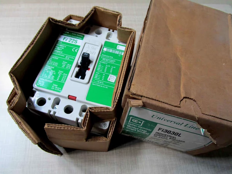 EATON FI3030L Fi25 Circuit Breaker - 30A 4-Pole Safety Switch 1 EATON FI3030L Fi25 Circuit Breaker - 30A 4-Pole Safety Switch