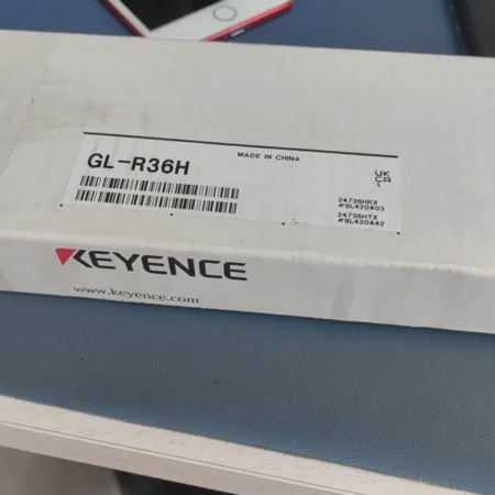KEYENCE GL-R37H Safety Light Curtain - Compact Protection