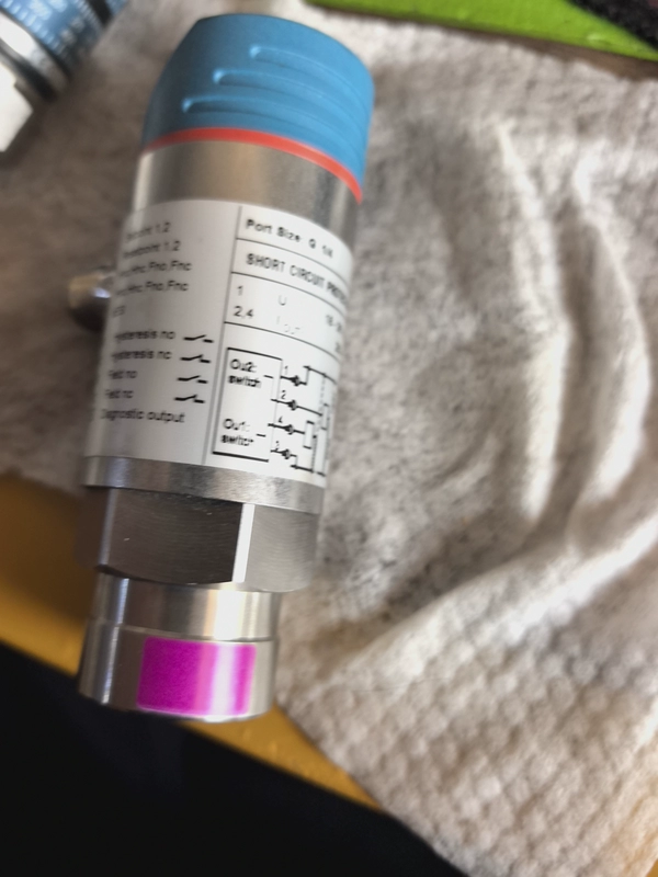 Hydraulic Pressure Monitoring with REXROTH HEDE10A1-20/400K41G24/2/V Sensor 3 Hydraulic Pressure Monitoring with REXROTH HEDE10A1-20/400K41G24/2/V Sensor - Image 3