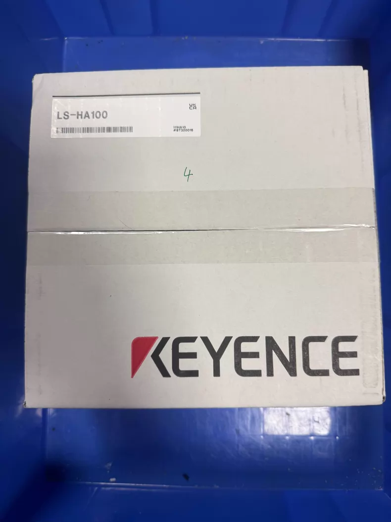KEYENCE Laser Sensor LS-HA100 for High-Speed Object Sensing 1 KEYENCE Laser Sensor LS-HA100 for High-Speed Object Sensing