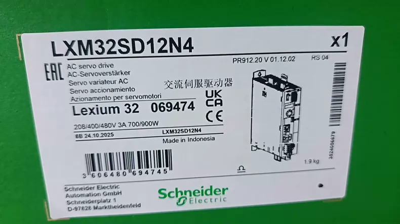 Schneider Servo Drive LXM32SD12N4 1.2kW 401VAC