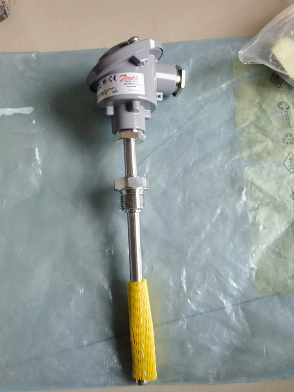 Industrial HVAC Temperature Sensor Danfoss MBT5252-0011-0150-0200-G116 2 Industrial HVAC Temperature Sensor Danfoss MBT5252-0011-0150-0200-G116 - Image 2