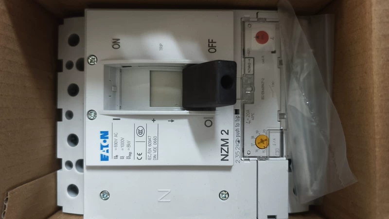 Molded Case Circuit Breaker EATON NZMH2-4-A20 20A 2 Molded Case Circuit Breaker EATON NZMH2-4-A20 20A - Image 2
