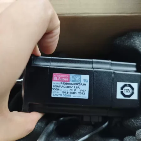 Industrial Motion Control Sanyo P50B05020DXSAJM Servo Motor