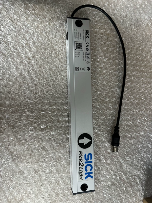 SICK PLG3-210F431 Photoelectric Sensor - Industrial Grade 1 SICK PLG3-210F431 Photoelectric Sensor - Industrial Grade
