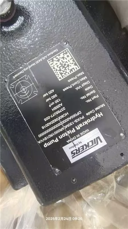 EATON PVXS-180M04R0001R01SVVAD Piston Pump for Reliable Hydraulic Use