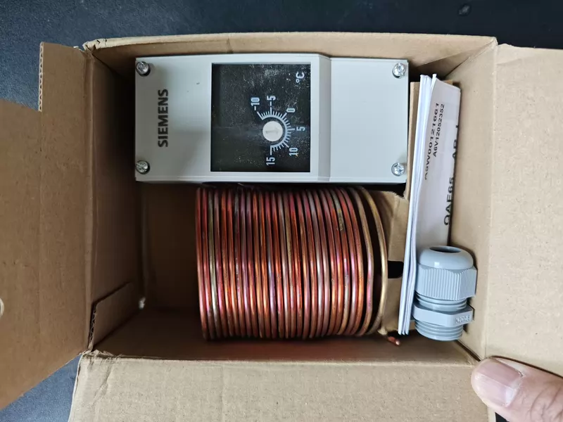 HVAC Frost Protection with SIEMENS QAF65.6AR-J Thermostat 2 HVAC Frost Protection with SIEMENS QAF65.6AR-J Thermostat - Image 2