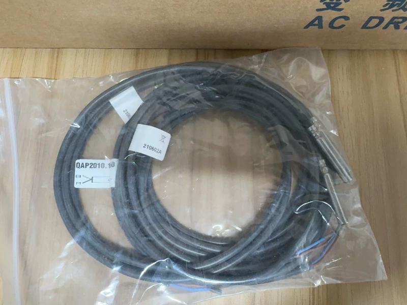 Building HVAC Applications SIEMENS QAP2010.150 Sensor 2 Building HVAC Applications SIEMENS QAP2010.150 Sensor - Image 2