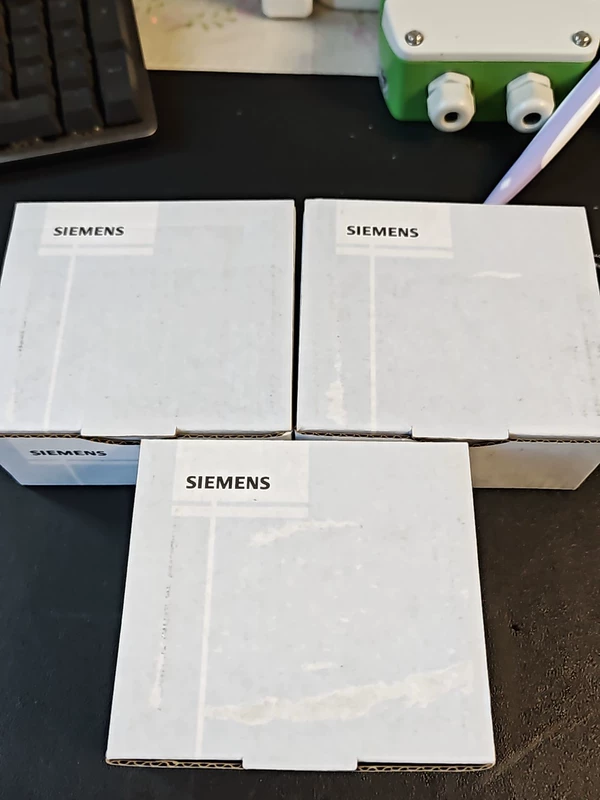 Humidity and Temperature Sensor SIEMENS QFA2068D for BMS 1 Humidity and Temperature Sensor SIEMENS QFA2068D for BMS