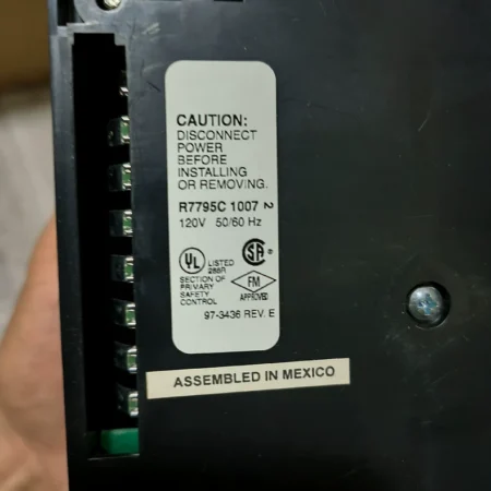 Combustion Controller R7795C1007 by Honeywell