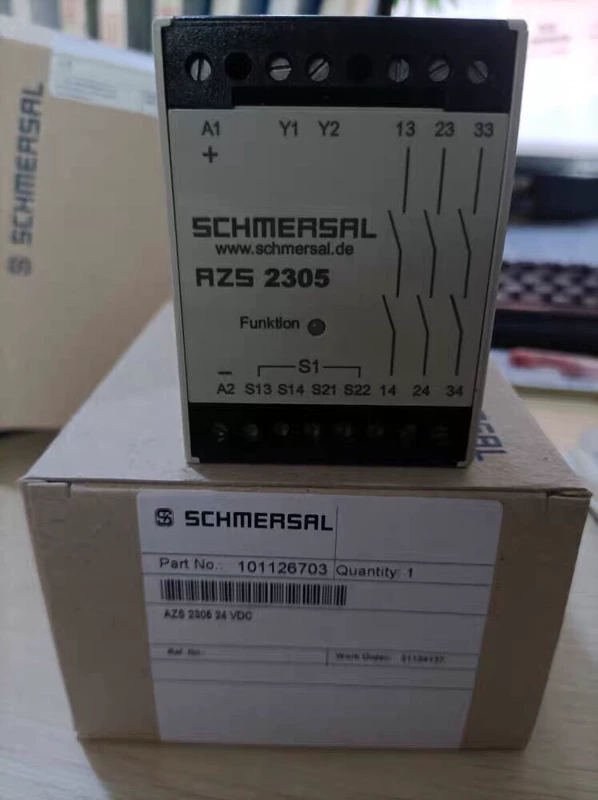 Industrial Safety Solution SCHMERSAL RZS 2305 Relay 1 Industrial Safety Solution SCHMERSAL RZS 2305 Relay