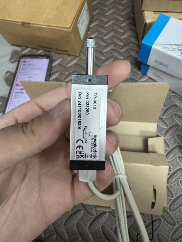 NOVOTECHNIK TR-0010: Industrial Displacement Sensor Solution 1 NOVOTECHNIK TR-0010: Industrial Displacement Sensor Solution