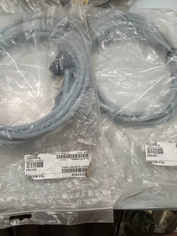 Schneider TSXCCPS15 PLC Programming Cable for Automation 2 Schneider TSXCCPS15 PLC Programming Cable for Automation - Image 2
