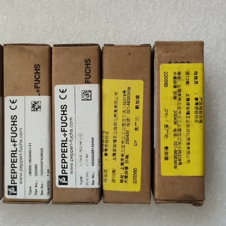 Industrial Distance Sensor PEPPERL+FUCHS UB300-18GM40-I-V1