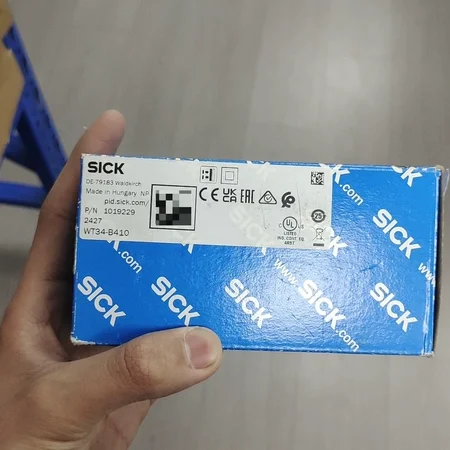 SICK WT34-B410 Photoelectric Sensor 50-61 chars