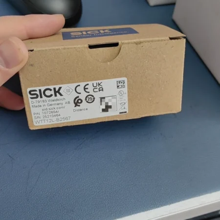 SICK WTT12L-B2568 Photoelectric Sensor with Background Suppression