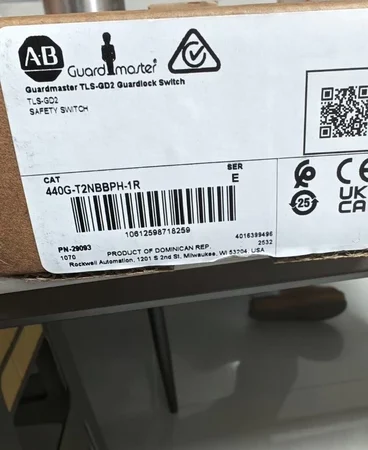 Guard Door Monitoring Allen-Bradley 440G-T2NBBPH-1R Switch
