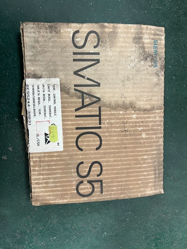 Industrial Switching SIEMENS 6ES5244-3AB31 Output Module 1 Industrial Switching SIEMENS 6ES5244-3AB31 Output Module